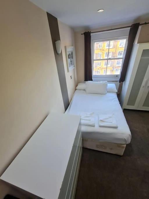 Lovely En-Suite Bedroom London Luaran gambar